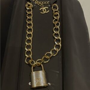 CHANEL Gold-Tone Chain Necklace with CC Logo and Padlock